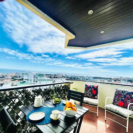 Apartamento With Sea View Cascais