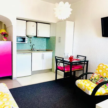 Studio With Sea View Apartment *