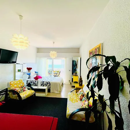 Studio With Sea View Apartment